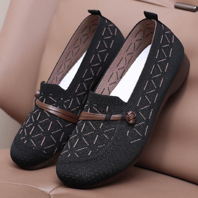 Spring Shoes Women New Lightweight Flat Shoes Middle Aged Elderly Mothers Breathable Soft Sole Women Casual Shoes