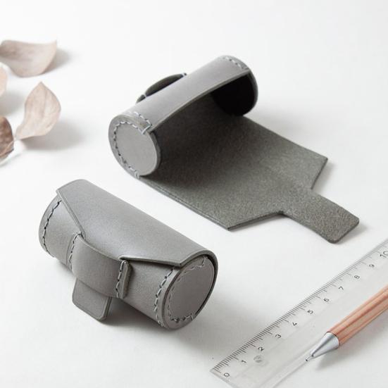 Lip Balm Holder Faux Leather Lipstick Sleeve Reusable Lip Balm Protector Wallet Lipstick Case for Ladies Handbag Clutch Bag