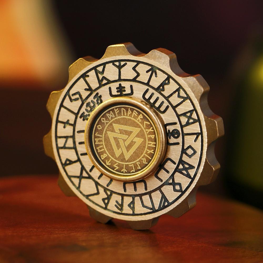 

Funny double-sided Viking pirate retro brass EDC fingertip gyro metal decompression finger toy adult gift