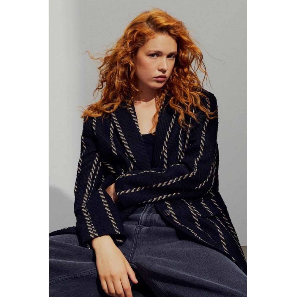 

Куртка HM oversize черная в полоску