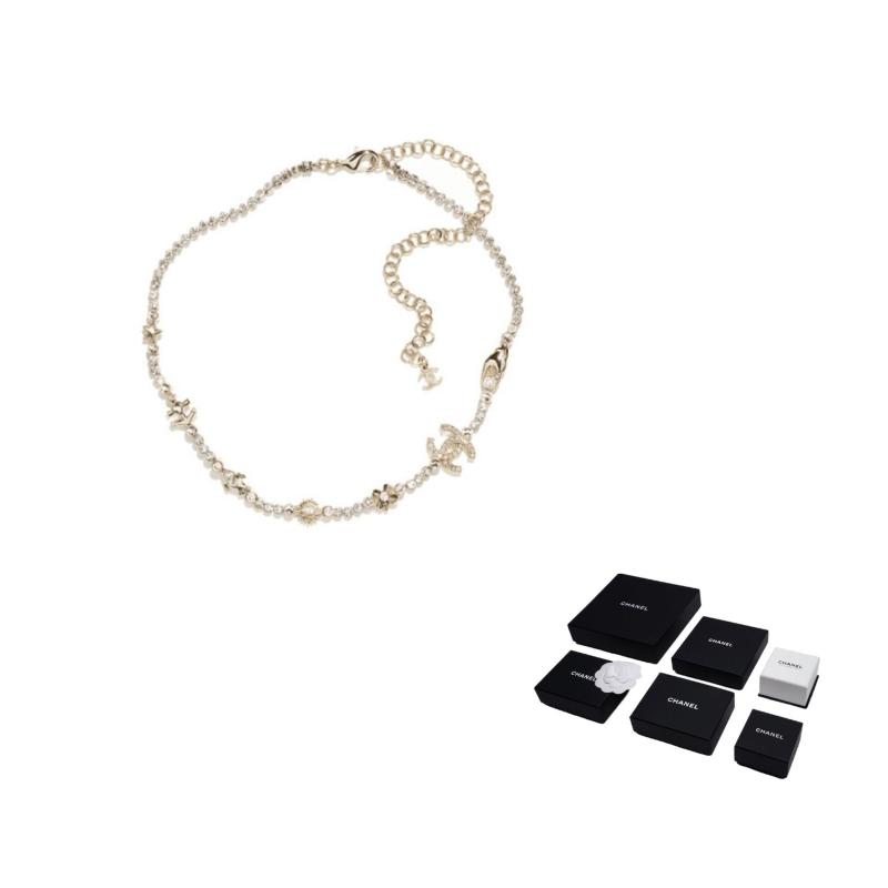 

CHANEL 25C [25C Early Spring] Double C geometric pattern trim design metal artificial pearl rhinestone necklace women s silver срібний