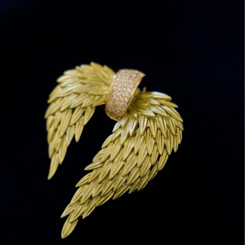 Unisex Alloy Feather Wings Brooch with Shiny Rhinestone Trendy Lapel Pin for Party Banquet Outfit Jewelry Accessory