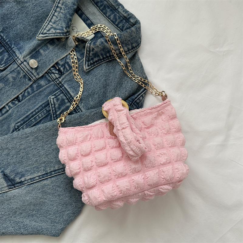 Small Fresh Bubble Bag 2025 Summer New Soft Checkered Armpit Bag Popular Fashion Simple Solid Color Handbag
