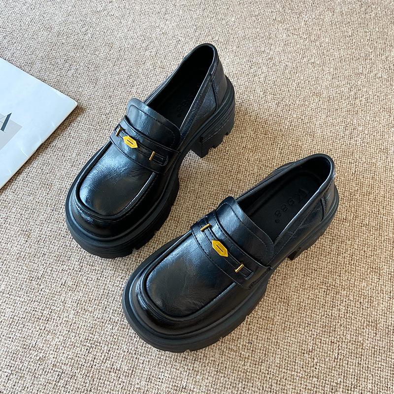 618-18 Platform Loafers Women's 2025 Spring and Autumn New Versatile Commuter Retro British Style Black Small Leather Shoes Women