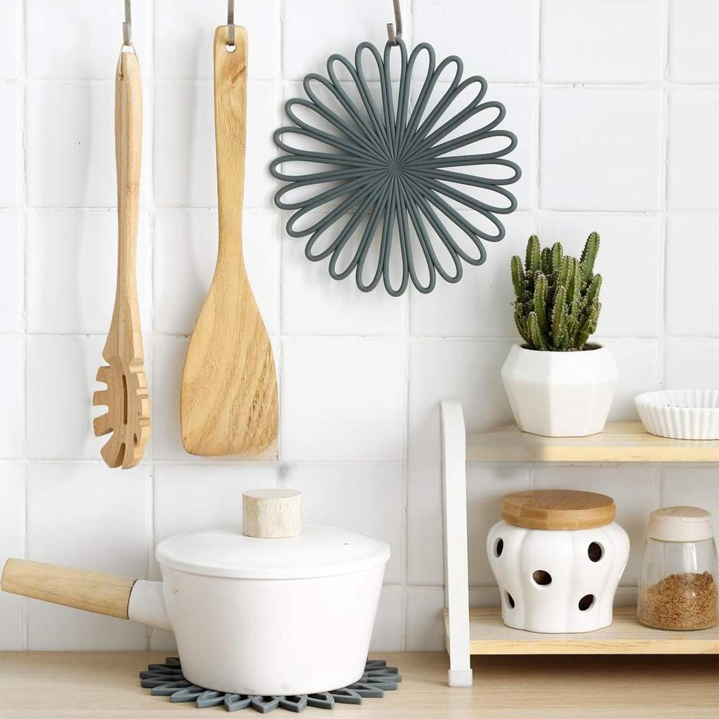 AirAkl Heat-Resistant Trivet Mat, Dish Mat, Pot Holder, Flexible, Durable, Non-Slip Large Coaster Set of 3 (Gray)