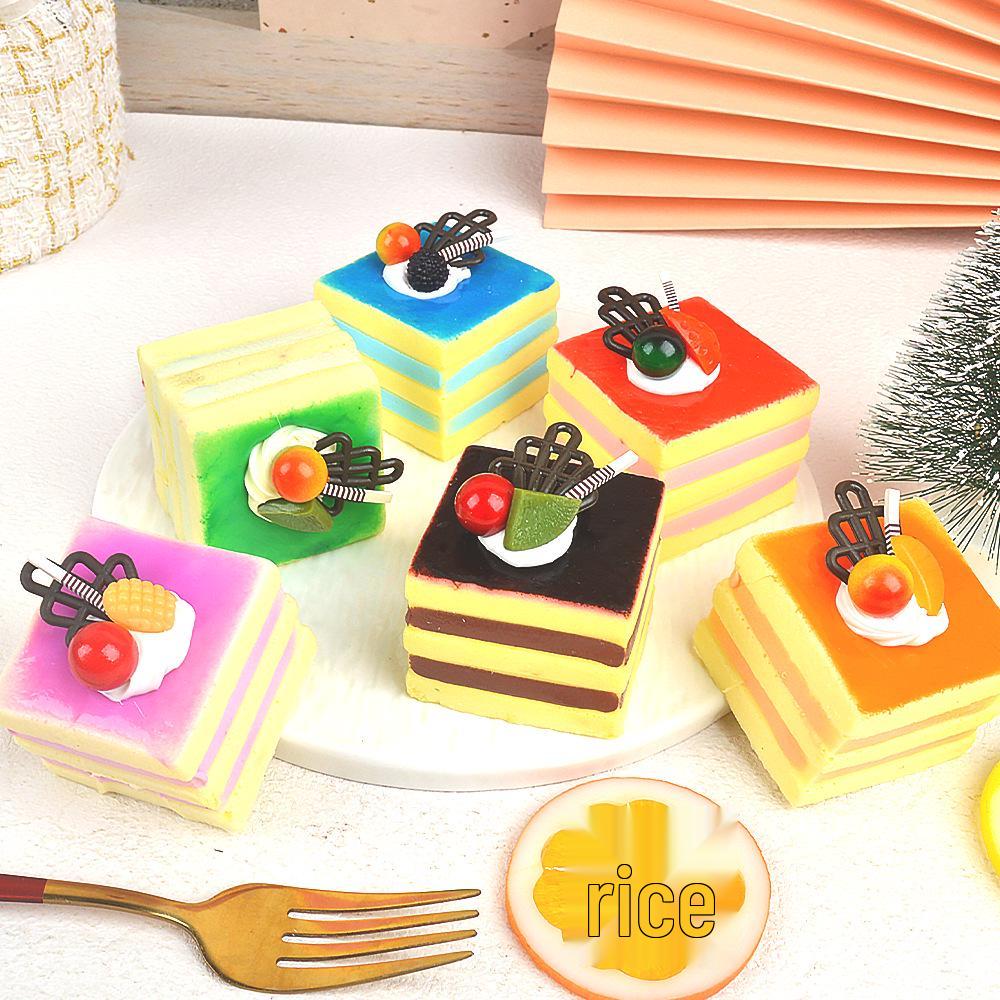 Simulated Cake Model Fridge Magnet: Soft PU Fake Cream with Fruit Display