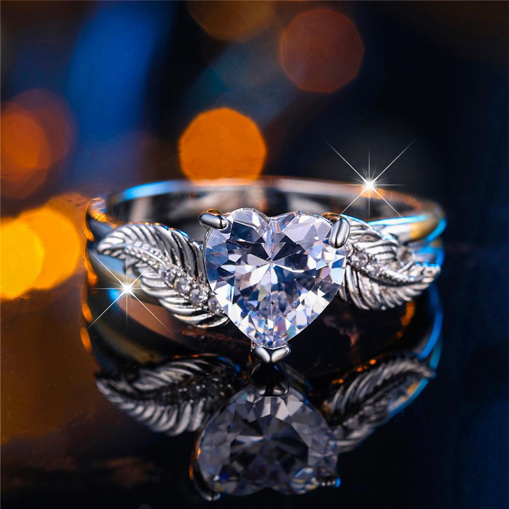 Luxury Female White Zircon Stone Heart Ring CopperColor Elegant Gift Wedding Jewelry For Women