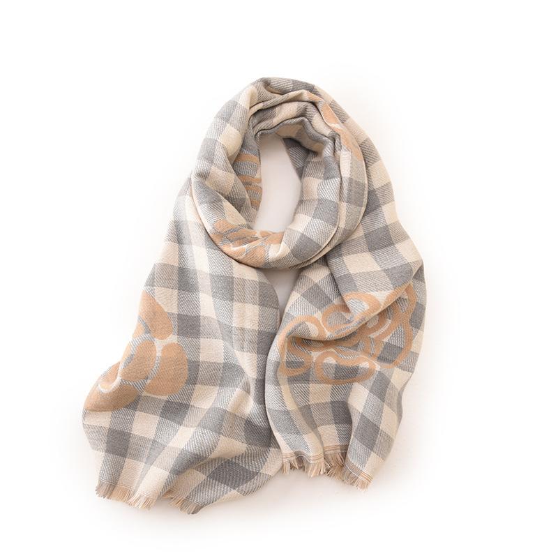 New Style Scarf for Women High End Autumn and Winter Anti cold and Warm Plaid Scarf  Printed Tassel Mid-length Scarf Shawl