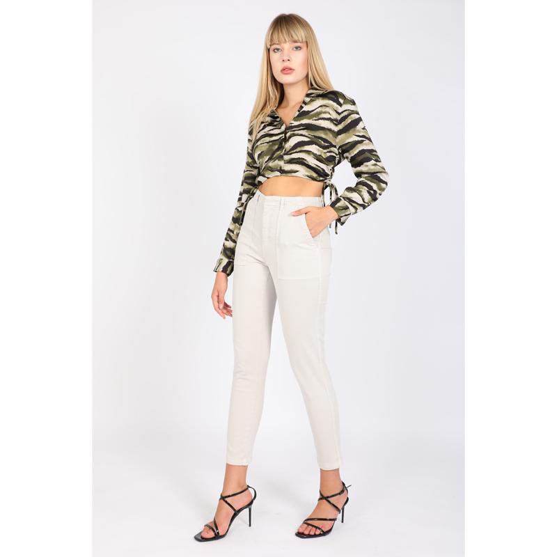 

Женские брюки из габардина светло-серые