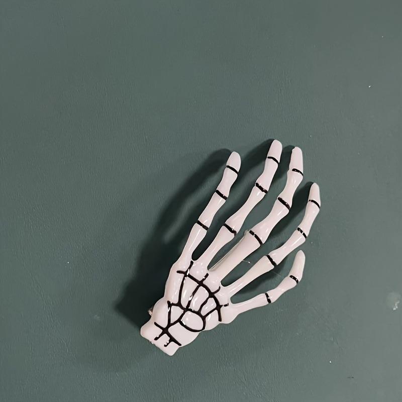 Gothic Skeleton Hand Hair Claw Clip,Skull Bone Barrettes for Women, Horror Cosplay Hair Accessories, Unique Valentine's Day Gift