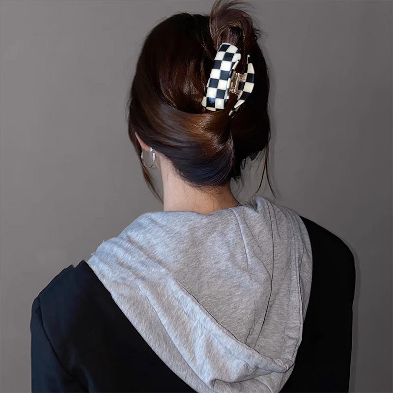 Premium French Acetate Tortoiseshell Claw Clip - Shell-Shaped Retro Hair Accessory for Styling Buns