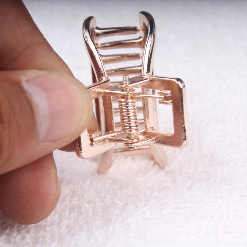 Damskie duże metalowe zaciski do włosów Bun Maker Mała spinka do włosów Butterfly Claws Zaciski Stylowe