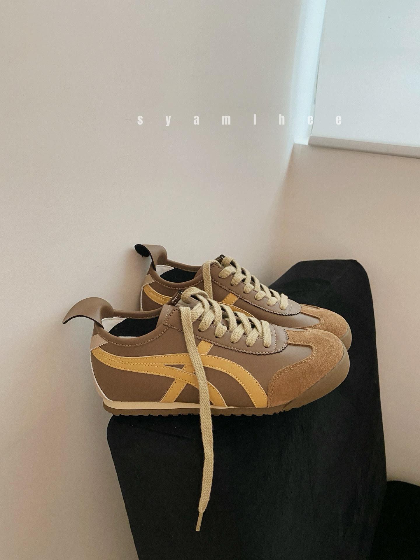 

Shoes versatile casual sports shoes autumn new retro heightening soft sole leather shoes women s 39 коричневий