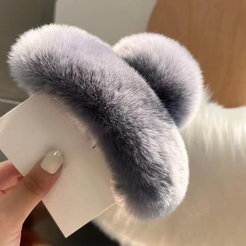 

1PC Solid Color Plush Clip, High-end Texture, Autumn and Winter Multi Hair Hair Clip, Feminine Temperament, Hairstyle 13cm сірий колір