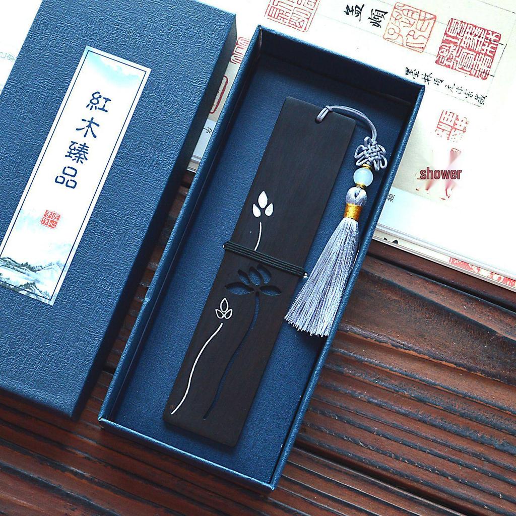 Ancient Sandalwood Lotus Bookmark: Gold-Painted Silver Openwork Creative Souvenir for Graduation and Back-to-School Gifts