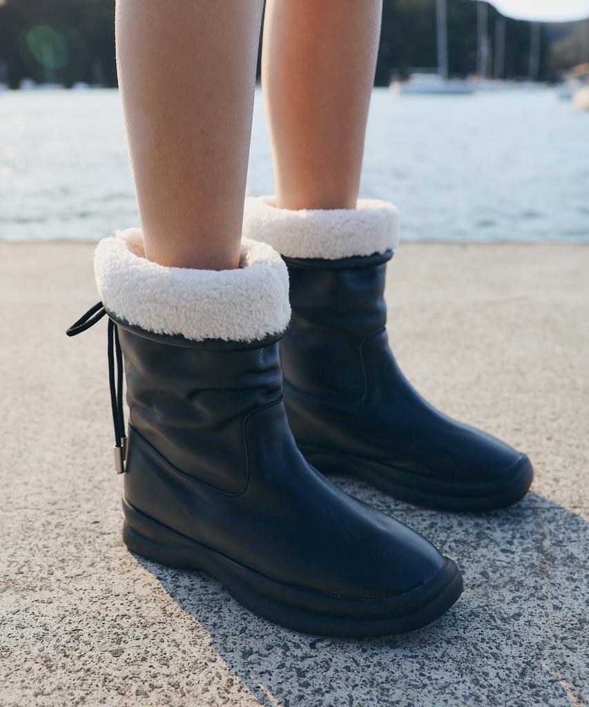 Moodnight Mild Mild Lamb Shearling Comfort Outsole Mid-Shoes - 2 Colors