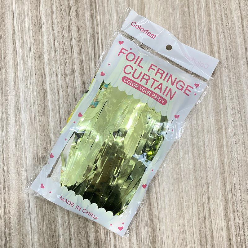 

Золотая блестящая мишурная занавеска с кисточками для украшения вечеринки, свадьбы или сцены Standard