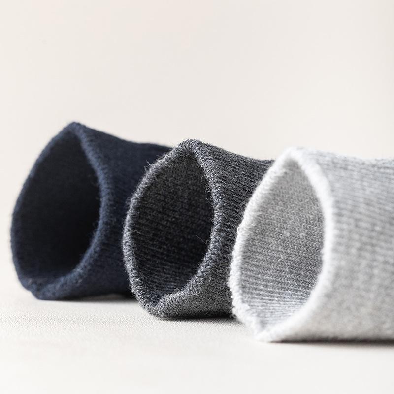 Mid-Tube Sportsocken für Herren - Einfarbige Baumwolle für Frühling, Herbst und Winter