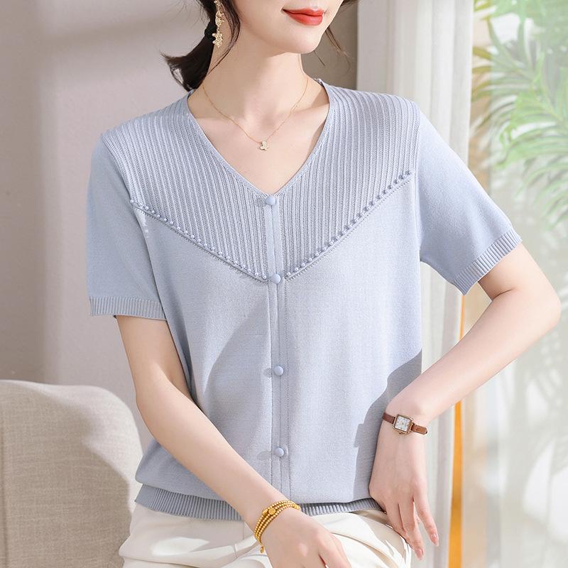 

2026 Summer Ice Silk V-Neck Short Sleeve Shirt for Fashionable 40-Year-Old Mothers L (80-100 jin) синий