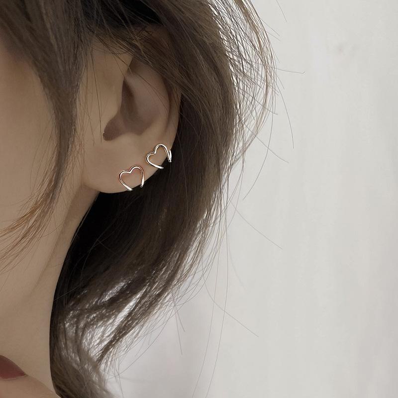 

Минималистичные женские клипсы-сердечки для ушей: Пирсинг не требуется, шикарные украшения в стиле интернет-знаменитостей. single серебряный