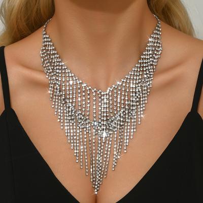 Příliš těžký průmyslový diamantem posázený dlouhý třásnitý náhrdelník Módní lehký luxusní vysoce kvalitní pocit Designový řetízek na klíční kost Krk