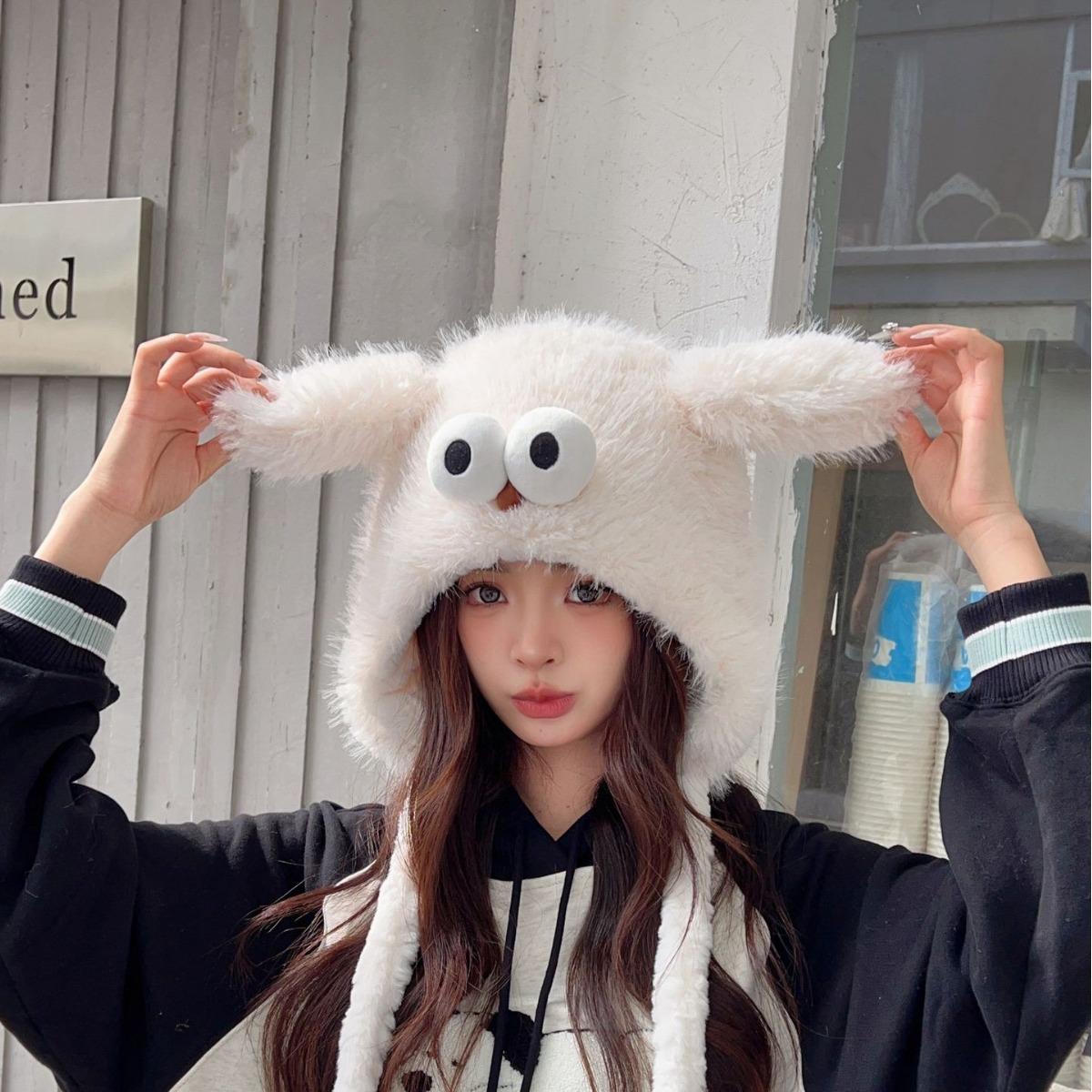 

Плюшевая шапка женская осенне-зимняя милая иностранная шапка с мультяшными ушками, большая окружность головы, милая женская защитная шапка Lei Feng M（56-58cm） белый