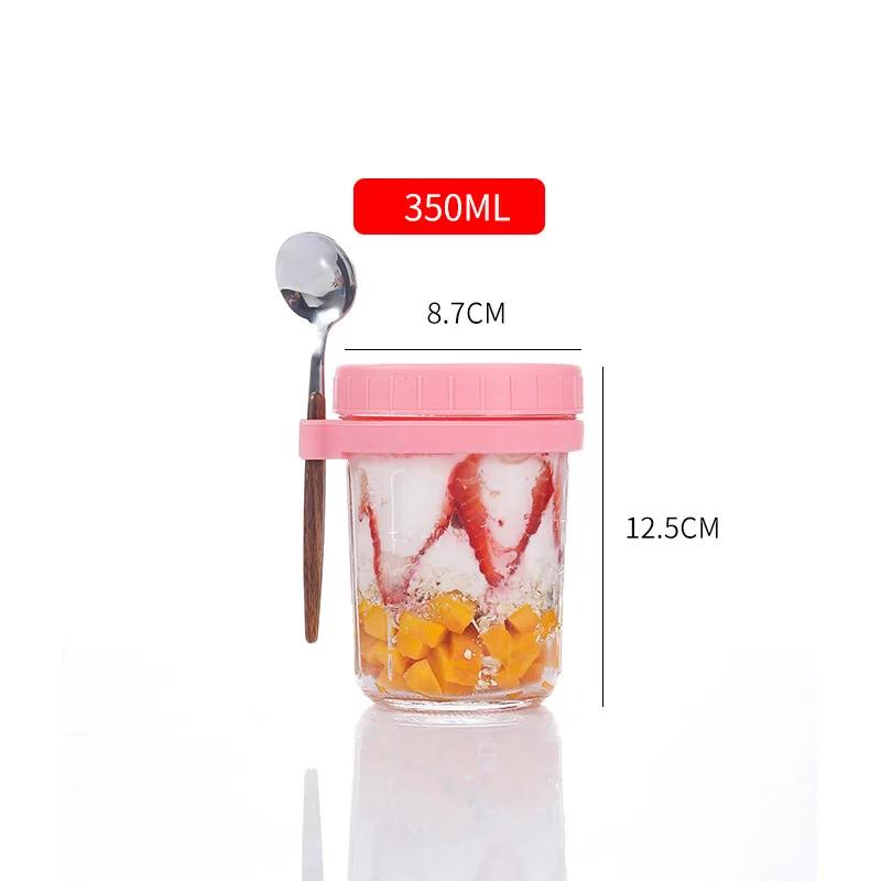 

16oz overnight oats container with lid and spoon, airtight glass mason oatmeal jar with measurements for milk, cereal and fruit рожевий
