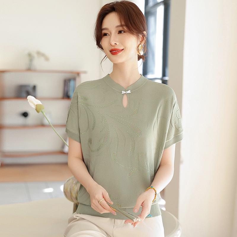 

2026 Mother s Day Summer Ice Silk Short-Sleeve Top for Middle-Aged Women Double Extra Large зелений