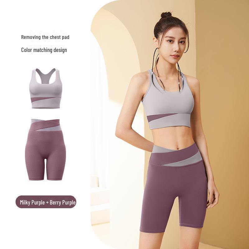 Peach Seamless Sports Suit: Slimming, Shaping, Yoga & Running Outfit for Women
