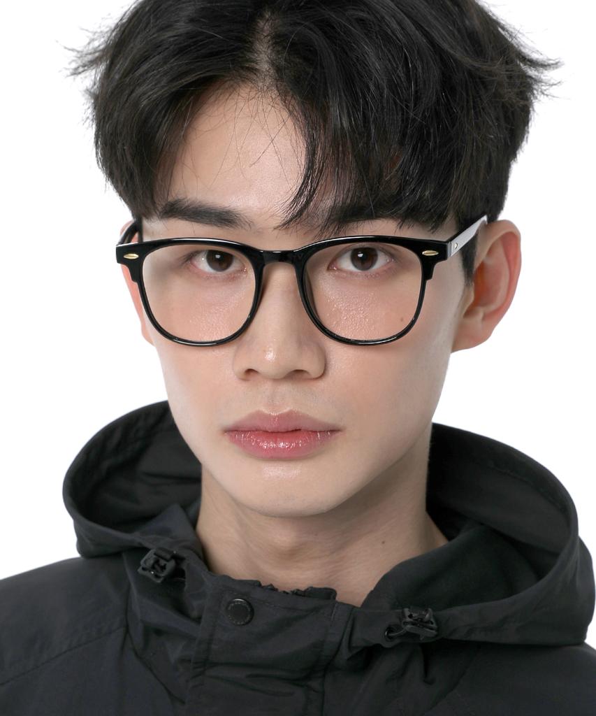 Eseubika Sbka Thur-C01 Blue Light Horn-Rimmed Glasses