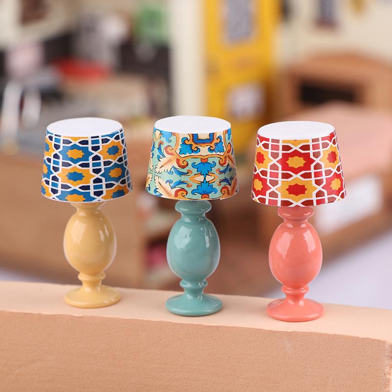 1:12 Dollhouse Miniature Desk Lamp Study Model Dollhouse Furniture Decoration Micro Scene Light Ornament Pretend Play Toys