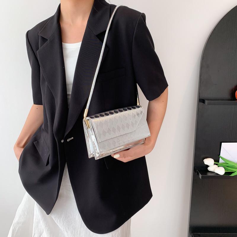 Chic Casual Small Square Shoulder Bag Fashionable Everyday Handbag For Women In Multiple Colors
