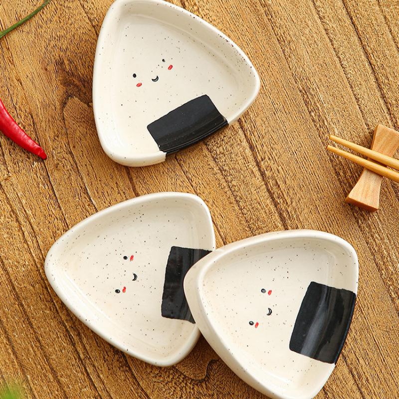 Piatti Triangolari in Ceramica con Punti di Sesamo per Palline di Riso, Piatto per Salse, Semplicità, Casa, Creativo, Piatto per Salse Hot Pot, Piatto per Aceto