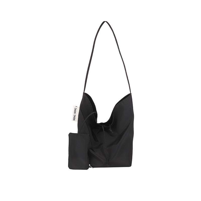 Korean Version of Simple Lazy Style Casual Large-capacity Nylon Cloth Bag, Light and Versatile Commuter Single Shoulder Messenger Tote Bag