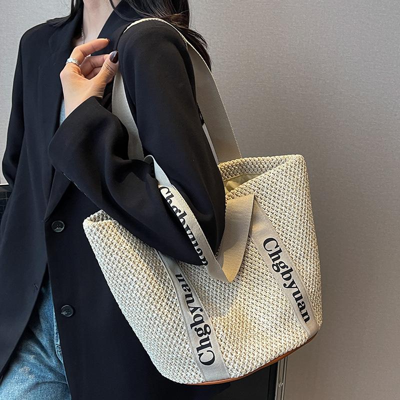 Braided Bag Ins Straw Woven Bag Beach Bag New Style Carry on Basket Bag Shoulder Bag Summer
