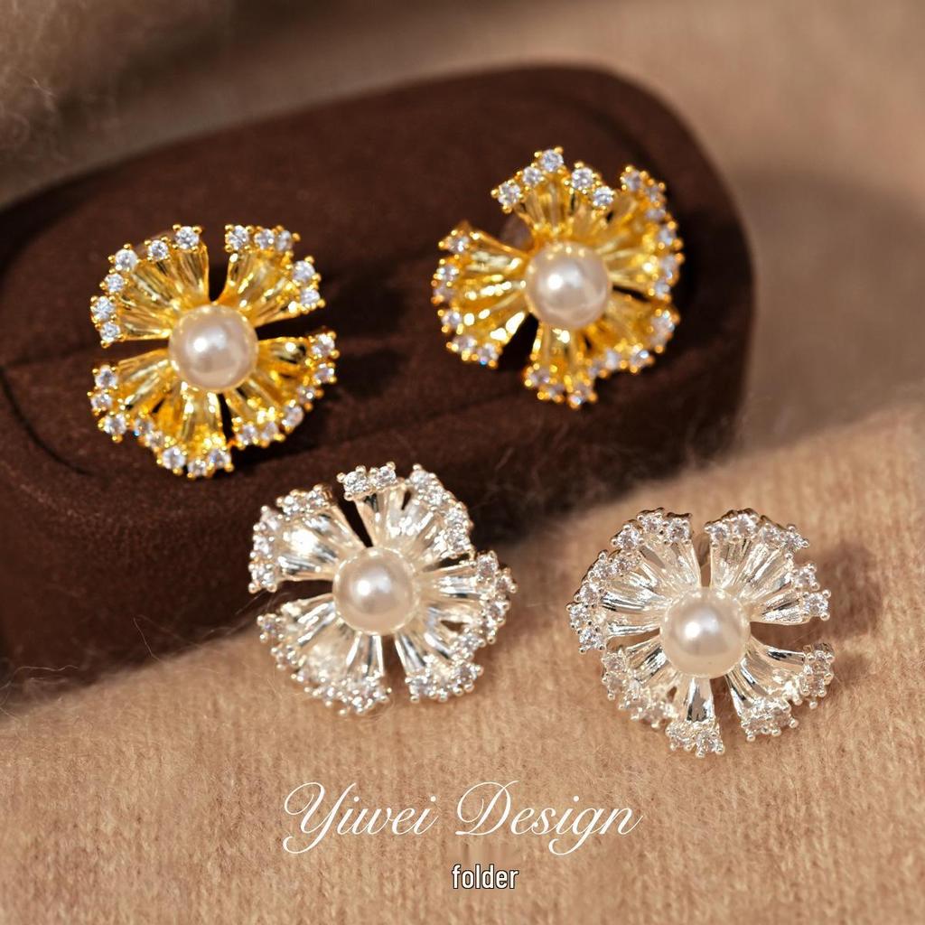Gold-Plated Zircon Pearl Flower Clip-On Earrings – No Piercing Needed, Luxury Daily Wear