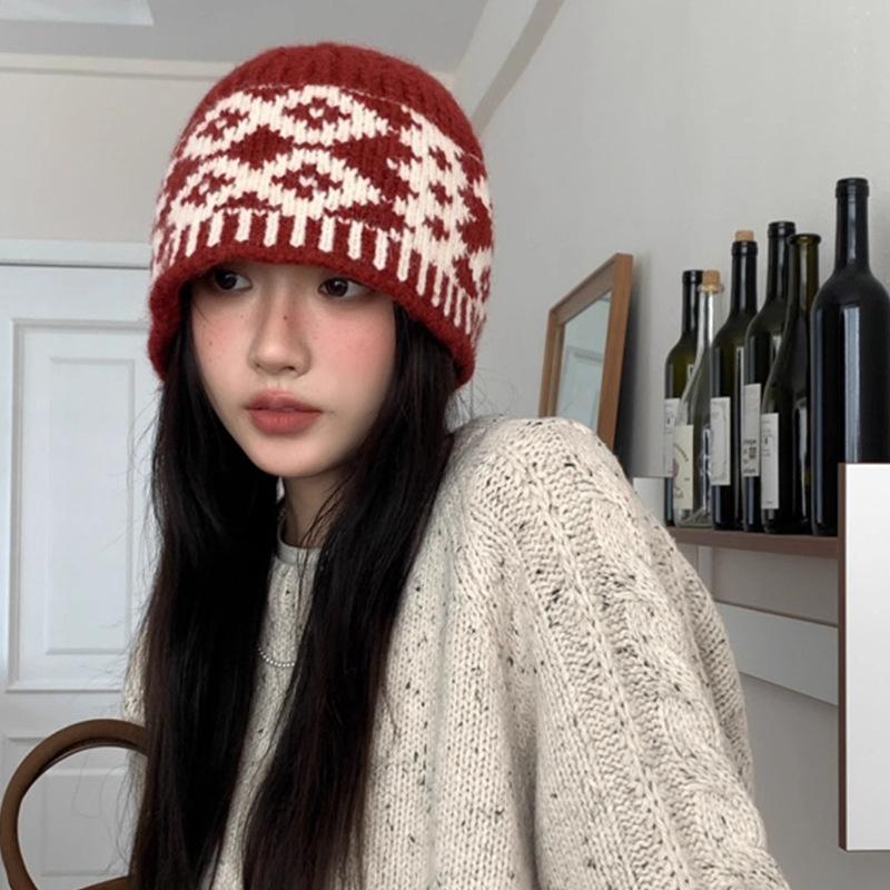 Knitted Fisherman Hat for Women's Retro Woolen Hat Big Head Circumference Showing Face Small Warm Ear Protection Hat