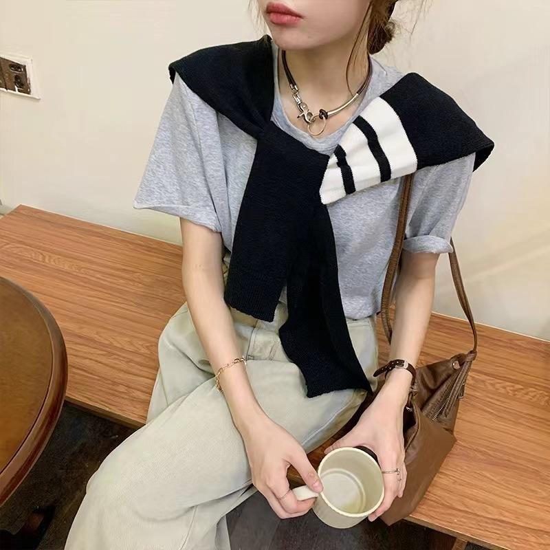 Solid color knitted small shawl fashionable versatile hollow high-end atmosphere white temperament outer small shawl