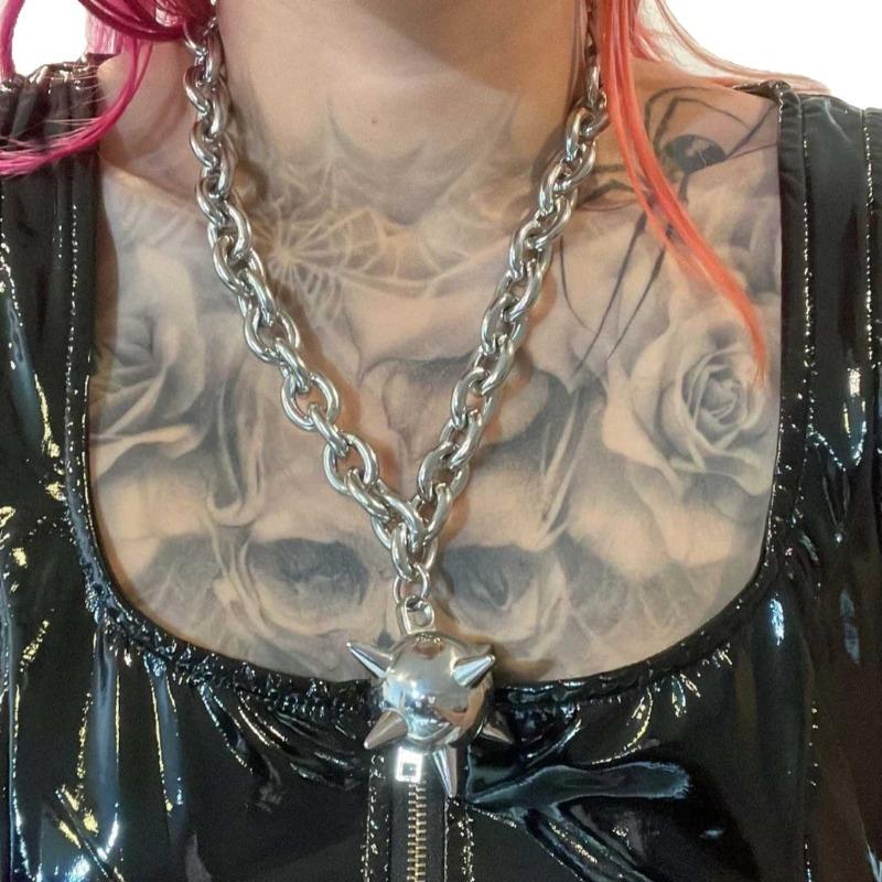 Gothic Punk-style Rivet Spike-shaped Ball Pendant Necklace for Men Women Hip-hop Rock Y2k Aesthetics Jewelry Accessories Gifts