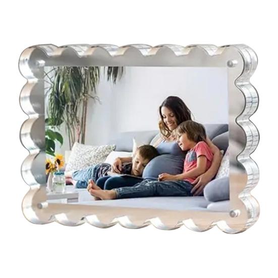 

Clear Acrylic Picture Frame Magnetic Double Sided Photo Frame Freestanding Thick Block Scalloped Picture Frame for Desktop Display 1pc