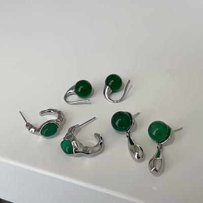 Nuevos Pendientes de Tuerca de Ágata Verde y Metal de Estilo Chino para Mujer, Sentido del Diseño Nicho, Personalidad Simple, Modernos y Elegantes, Pendientes Versátiles
