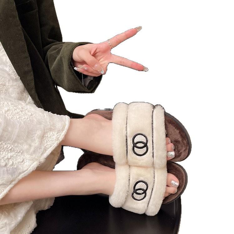 Retro Plush Embroidered Plush Slippers Women's Autumn and Winter Wear 2025 New Plush High-end Thick-bottomed Cotton Slippers