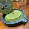 Small Matcha Stone Mill Manual Tea Mill Grains Grinder Green Stone Tea Grinder Hand Pepper Grinder Coffee/ Barley Grinding Tool