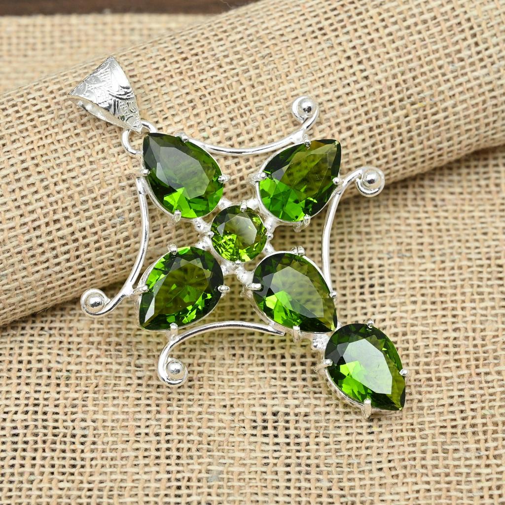Pingente de cruz feito à mão com pedra preciosa peridoto verde 925 joias de prata esterlina sólida presentes para aniversário