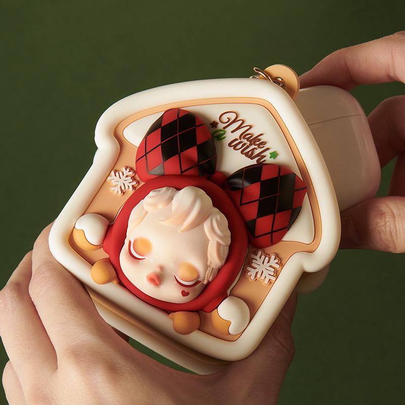 New POP MART SKULLPANDA Wish Time Collection Earphone Case Trend Based Products PPMT-2411-0006