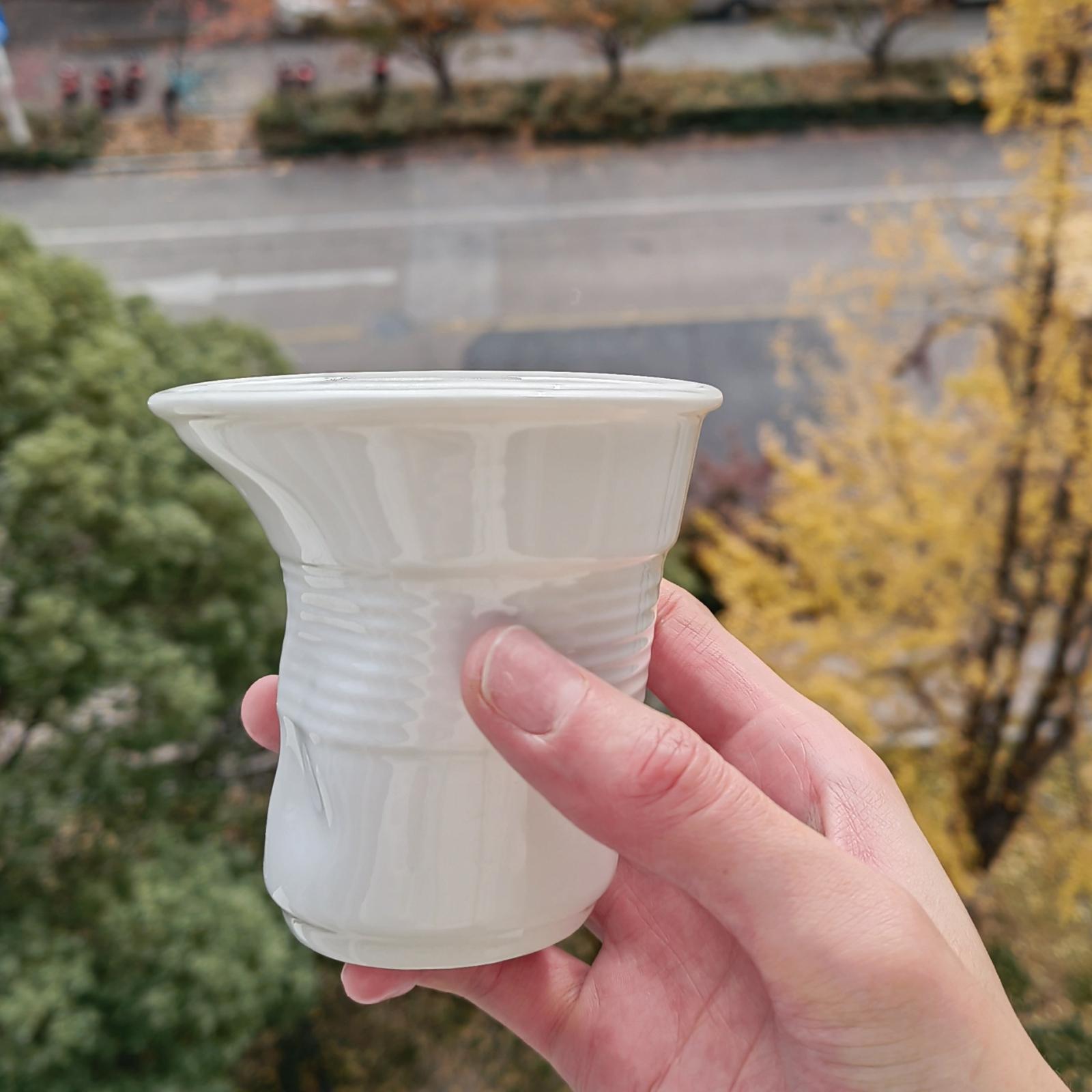 

- French Irregular Ceramic Coffee Cup With High Appeal Wrinkle-patterned Design For A Sophisticated Look Luxurious-feel Mouthwash Cup One Size білий