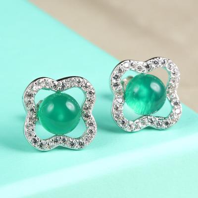 925 Sterling Silver Chalcedony Stud Earrings Fashion Beautiful Earrings Four-Leaf Clover Finely Inlaid Stud Earrings