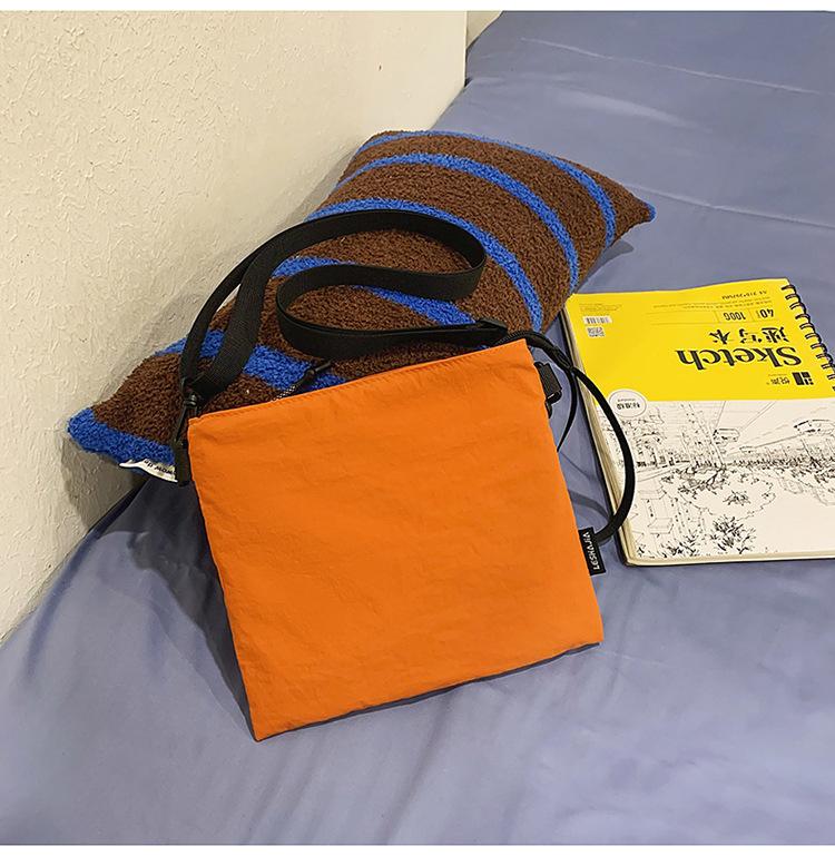 Brand new versatile envelope bag personalized outdoor handbag fashion tooling small satchel bag casual mobile phone bag