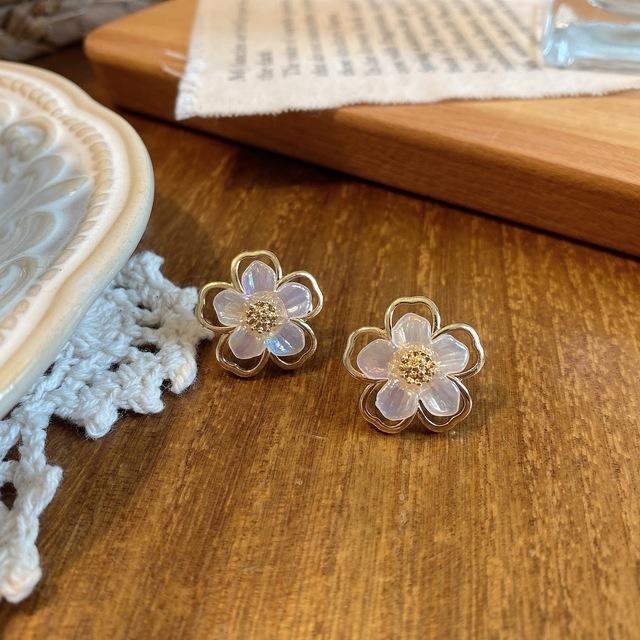 Koreanische Schlichte Muschel Kamelienrose Blume Ohrclips Ohrringe Kein Piercing Retro Kleine Gänseblümchenblume Clip-On Ohrringe Kein Gepierctes Ohr