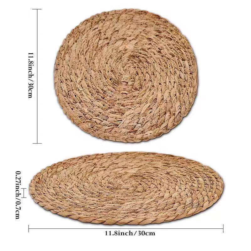 Cattail Straw Braided Round Placemat and Coaster - Heat-Resistant Japanese-Style Table Mat for Home or Restaurant Decor
